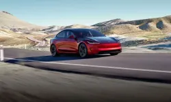 Tesla Model 3 Alanlara 1 Yıl Ücretsiz Şarj Hediyesi!