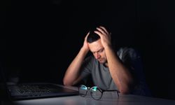 Tükenmişlik (Burnout) Nedir? Belirtileri, Nedenleri ve İslam'ın Çözüm Yolları