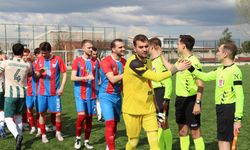 Yenicespor, Küçükbalıklı Başakspor’u Tek Golle Geçti, Liderlik İnegöl Ekibinin