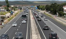 Bayram dönüşünde Tekirdağ-İstanbul yolunda yoğunluk