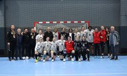 Bursa Büyükşehir Belediyespor şampiyonluğa koşuyor!