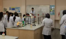 BUÜ’de ÇEKOM Öğrencilerine Bilim ve Sanat Dolu Gün