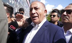 Gürsel Tekin'in kayyumluk görevi son buldu