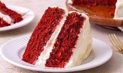 Red Velvet Cake Tarifi! Evde Yumuşacık Kırmızı Kadife Kek