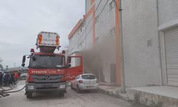 İnegöl’de Sünger Deposunda Yangın!