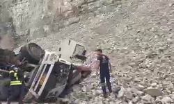 Freni Boşalan Tırdan Atlayan Sürücü Hayatını Kaybetti