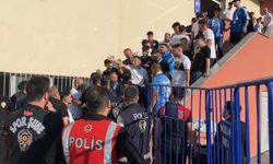 Amatör Lig Maçında Taraftarlarla Polis Arasında Arbede