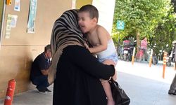 İnegöl’de Üzerine Kaynar Çay Dökülen 3 Yaşındaki Çocuk Yaralandı