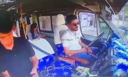 Adana'da sürücü uyudu, dolmuş duvara çarptı! 7 yaralı