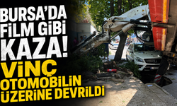 Bursa'da Film Gibi Kaza! Vinç Otomobilin Üzerine Devrildi