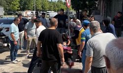 Bursa’da İş Yeri Önü Kavgası Kanlı Bitti! Baba-Oğul Bıçakla Yaralandı