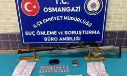 Bursa’da Uyuşturucu Operasyonu: 3 Gözaltı, 2 Hükümlü Yakalandı