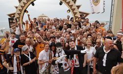 Acun Ilıcalı, Hull City taraftarlarıyla Antalya'da buluştu