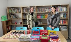 İnegöl MYO Öğrencilerinden Köy Okuluna Kitap Desteği