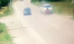 İnegöl’de Kamyonet Motosiklete Çarptı! O Anlar Kamerada