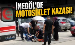İnegöl’de Motosiklet Kazası! Esnaf Yaralı Sürücüyü Şemsiyeyle Korudu