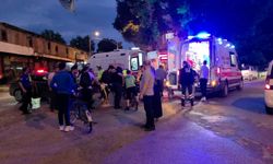 İnegöl’de Otomobil ile Motosiklet Çarpıştı! 2 Kişi Yarandı