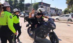 İnegöl’de Polis Öğrenciyi YKS’ye 1 Dakika Kala Yetiştirdi