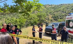 Isparta’da Park Halindeki Araçta 2 Genç Ölü Bulundu