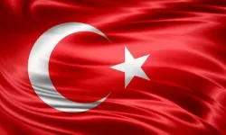 JAK Timleri Suuçtu Şelalesi’nde Türk Bayrağıyla Kuruluş Yıl Dönümünü Kutladı