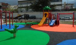 Bursa Yıldırım’da parklara yaz bakımı