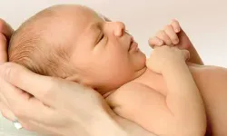 Bebeğinizde Bu Belirtiyi Hafife Almayın! Yenidoğan Sarılığı Kalıcı Hasara Yol Açabilir