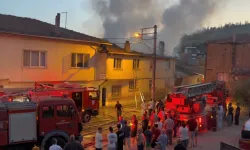 Bursa’da iki katlı evde yangın: 30 yaşındaki adam hayatını kaybetti