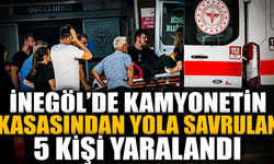 İnegöl’de Kamyonetin Kasasından Yola Savrulan 5 Kişi Yaralandı