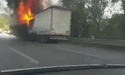Gemlik’te seyir hâlindeki tır alev aldı