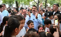 Başkan Yılmaz miniklerin sevincine ortak oldu
