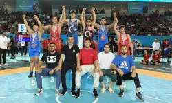 Büyükşehir’in minik güreşçileri Türkiye Şampiyonası’na damga vurdu