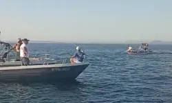 Yalova Açıklarında Gemi Tekneye Çarptı: 2 Kişi Denize Atlayarak Kurtuldu