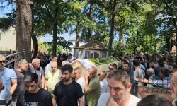 Yalova’daki kazada hayatını kaybeden genç çift Bursa’da yan yana toprağa verildi