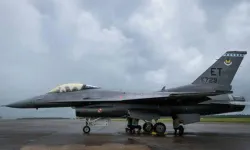 Yapay Zekâ Kontrollü F-16 İlk Kez Başarıyla Uçtu! Savaş Uçaklarında Yeni Dönem Başlıyor