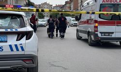 Gözü dönen şahıs, aile üyelerinin boğazını kesti