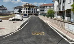 Rüyada Kaldırım Görmek Ne Anlama Gelir? Dini Rüya Tabirlerine Göre Kaldırımda Yürümek