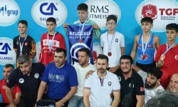 İnegöllü minik güreşçiler Türkiye Şampiyonası’ndan 5 dereceyle döndü