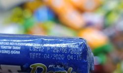 Markette Pes Dedirten Olay! 10 Yıllık ve Kurtlanmış Ürünler Raflarda Çıktı