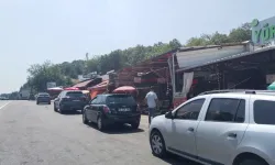 Bursa-Ankara yolundaki köylü pazarı sürücülerin uğrak noktası oldu