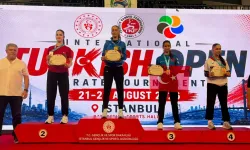 Bursa Büyükşehir Belediyesporlu Naz Kayadere’den altın madalya