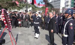 Bursa’da 30 Ağustos Zafer Bayramı coşkusu: Cadde ve sokaklar bayraklarla donatıldı