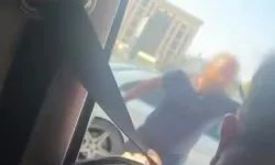 Bursa’da trafikte başlayan tartışma ışıklarda büyüdü