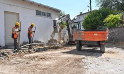 Deydinler’de kanalizasyon çilesi: “15 günde bir sokağa taşıyor”