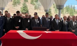 Eski CHP Kocaeli Milletvekili Mehmet Cevdet Selvi son yolculuğuna uğurlandı