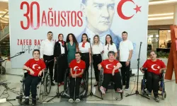 Bursa'da özel öğrencilerden 30 Ağustos Zafer Bayramı konseri