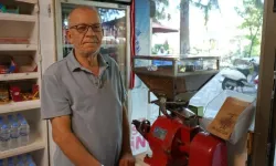 Bursa’da yaklaşık 60 yıldır aynı dükkânda kahve kokusu! Hasan Gülbağ’ın hikâyesi belgesel oldu