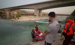 Fırat Nehri’nde su seviyesi aniden yükseldi! Mahsur kalan 10 kişi kurtarıldı