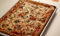 MasterChef’te tepsi pizza viral oldu! Evde tepsi pizza nasıl yapılır?