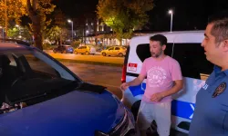 İnegöl’de bulduğu 30 bin TL’lik çantayı polise teslim etti
