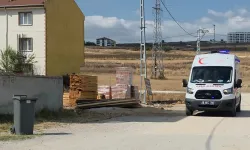 İnegöl'de çalıştığı inşaatta omzu çıkan işçi hastaneye kaldırıldı